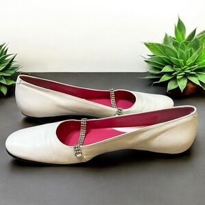 Gianni Bini White Leather Kitten Heels Faux Crystal Bracelet Straps size 8.5